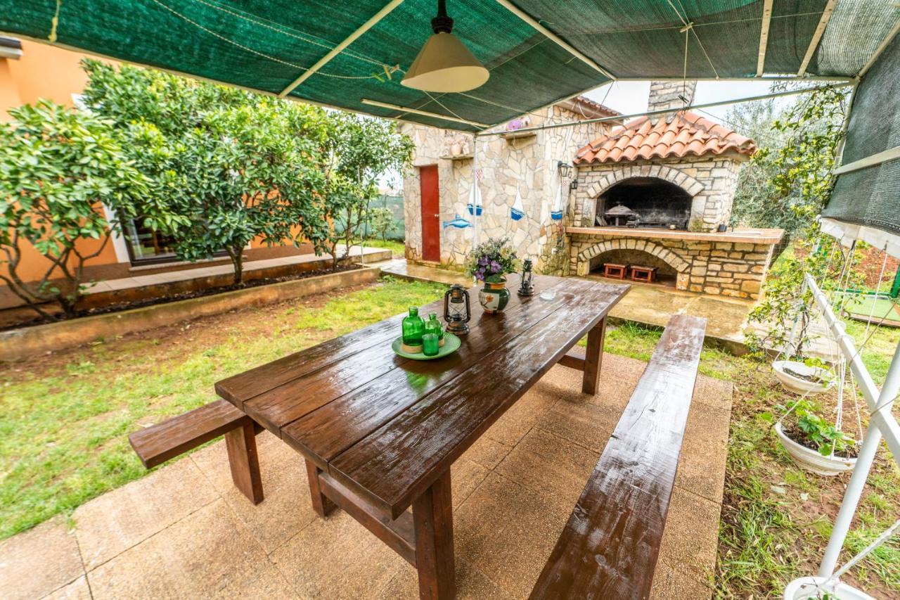 דירות House Silvija PUY מראה חיצוני תמונה