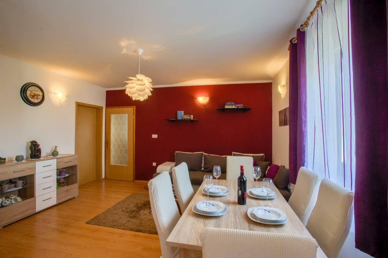 דירות House Silvija PUY מראה חיצוני תמונה