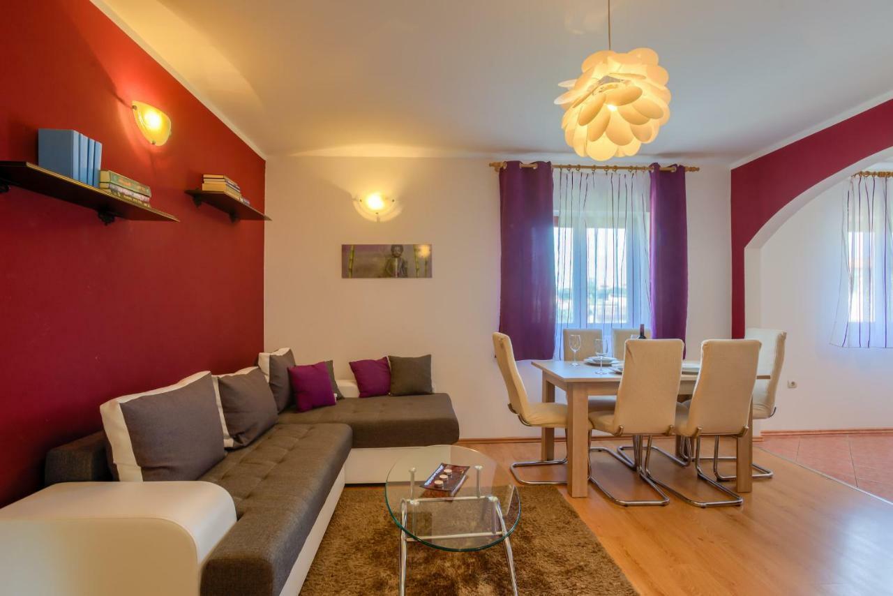 דירות House Silvija PUY מראה חיצוני תמונה