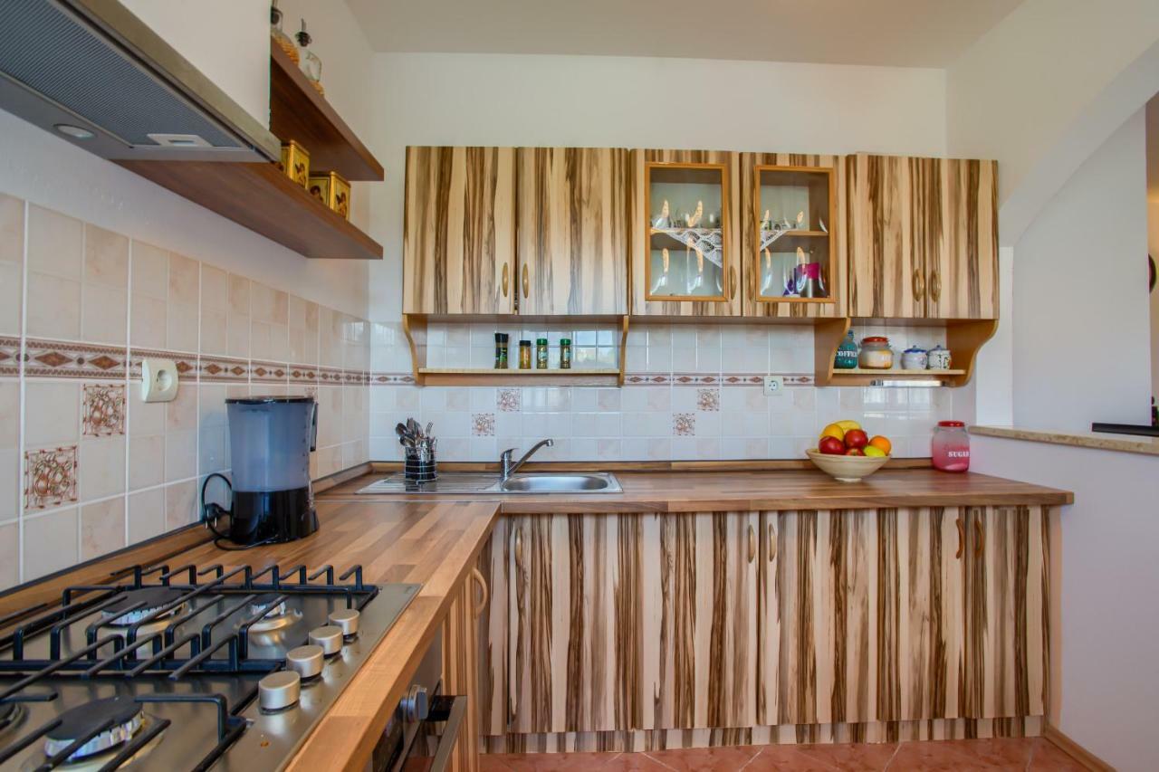 דירות House Silvija PUY מראה חיצוני תמונה